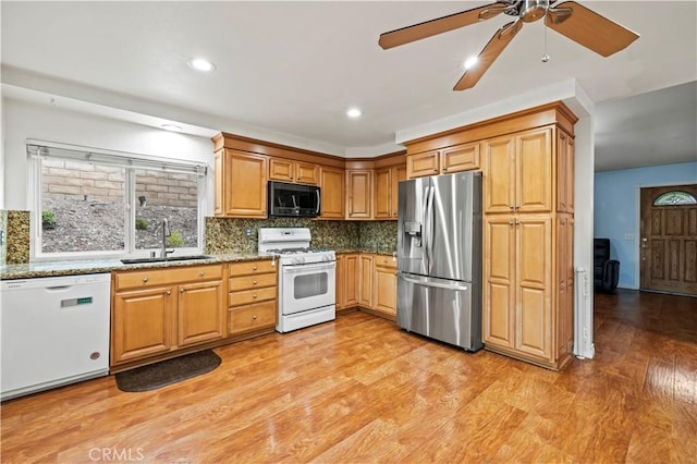21742 Grovepark Dr, Saugus, CA 91350 - photo 14