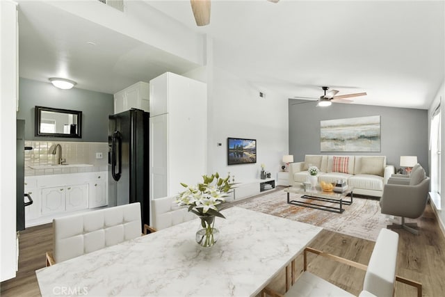 26745 Oak Crossing Rd Unit D, Newhall, CA 91321 - photo 6