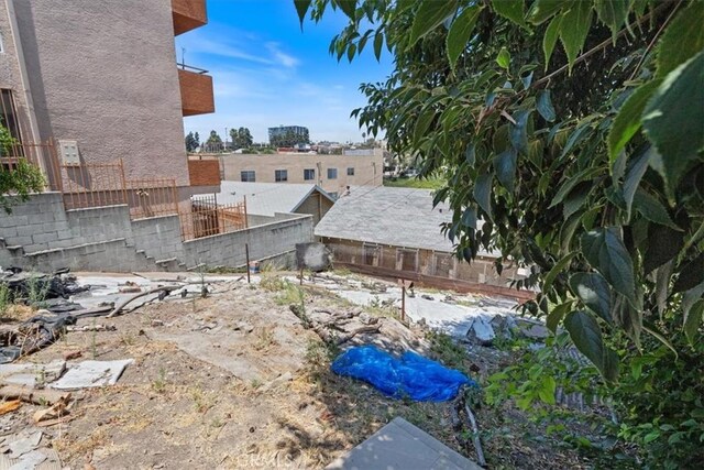 811 N Bunker Hill Ave, Los Angeles, CA 90012 - photo 23