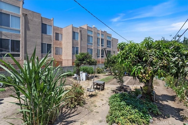811 N Bunker Hill Ave, Los Angeles, CA 90012 - photo 19