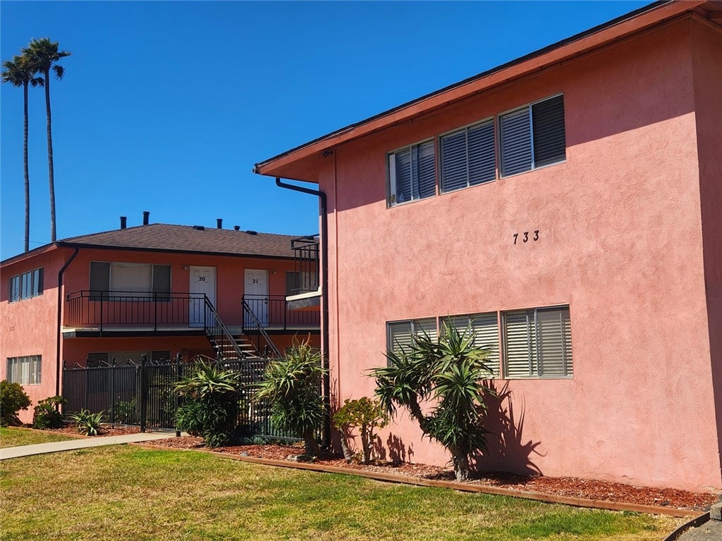 733 N C St, Lompoc, CA 93436 - photo 2