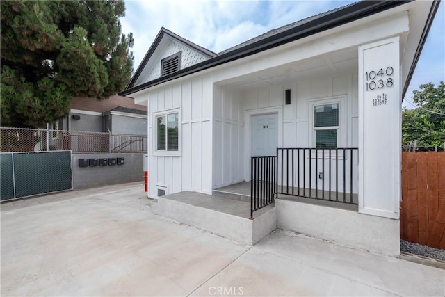 1038 E 53rd St, Los Angeles, CA 90011 - photo 1