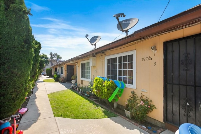 918 Mcdonald Ave, Wilmington, CA 90744 - photo 17