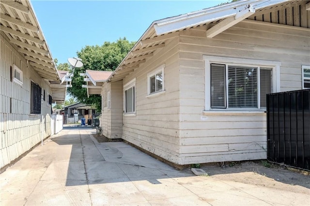 768 E 52nd Pl, Los Angeles, CA 90011 - photo 23