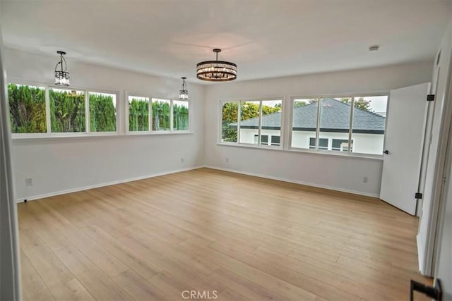 914 E Grinnell Dr, Burbank, CA 91501 - photo 18