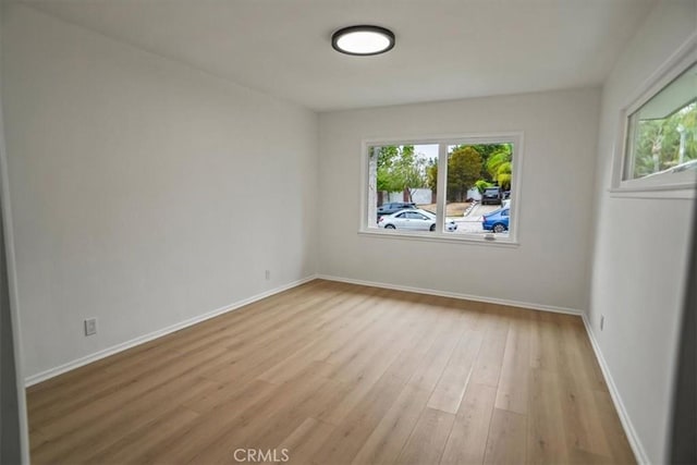 914 E Grinnell Dr, Burbank, CA 91501 - photo 24
