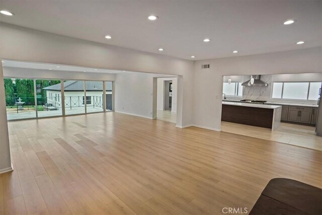 914 E Grinnell Dr, Burbank, CA 91501 - photo 13