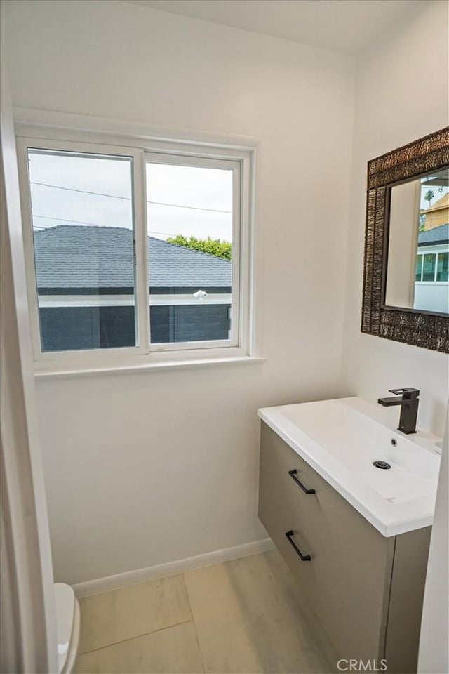 914 E Grinnell Dr, Burbank, CA 91501 - photo 15
