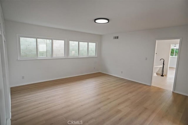 914 E Grinnell Dr, Burbank, CA 91501 - photo 26