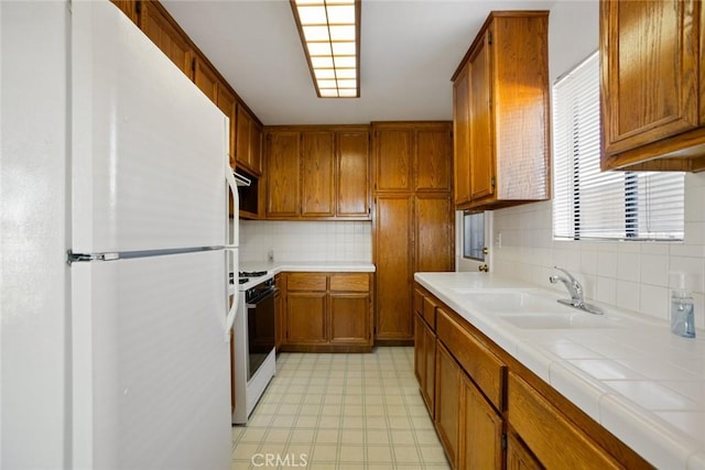 1033 W L St, Wilmington, CA 90744 - photo 21