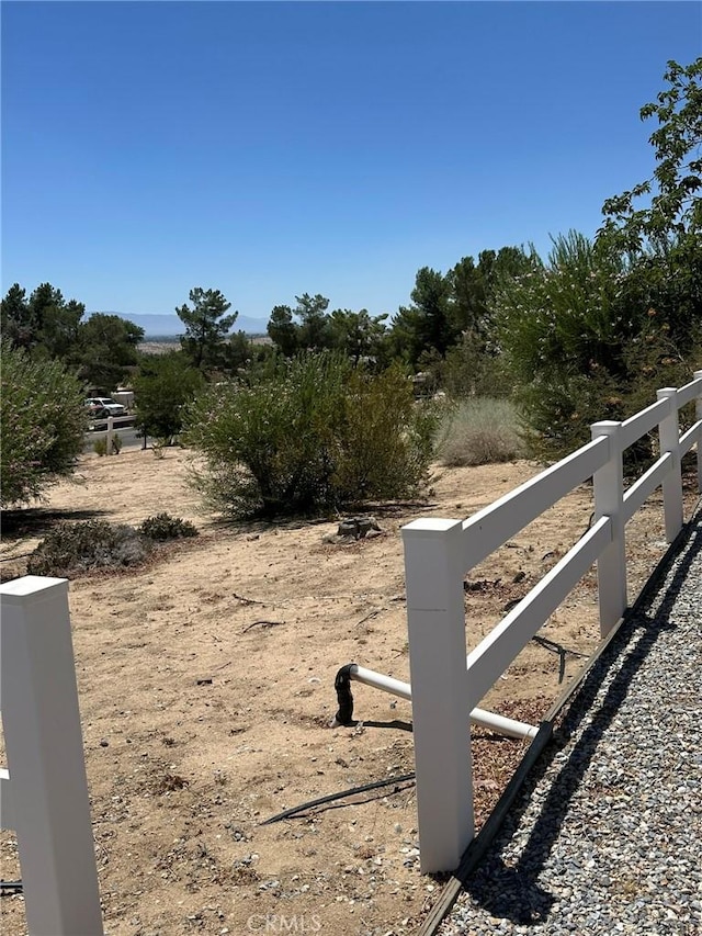 18710 Otomian Rd, Apple Valley, CA 92307 - photo 2