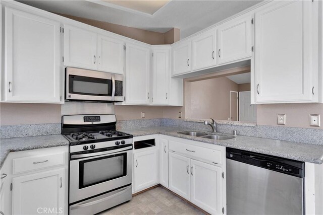 35025 El Dorado St, Lucerne Valley, CA 92356 - photo 12