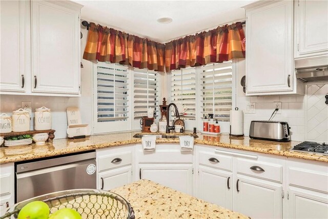 20055 Oakside Ct, Saugus, CA 91390 - photo 15