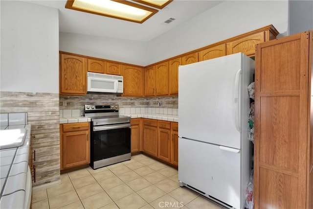 32725 Spinel Rd, Lucerne Valley, CA 92356 - photo 13