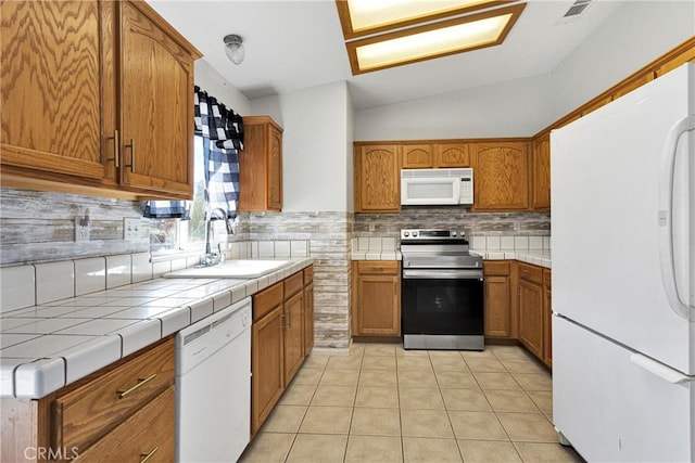 32725 Spinel Rd, Lucerne Valley, CA 92356 - photo 12
