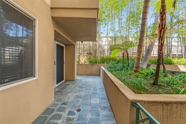305 Arnaz Dr Unit 103, Los Angeles, CA 90048 - photo 32