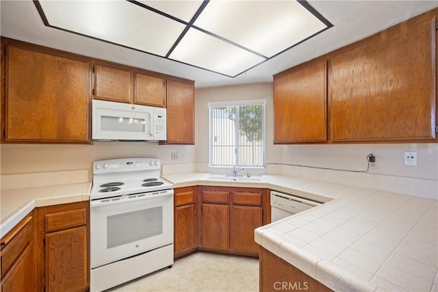 1601 Wintergreen Ln Unit F, Corona, CA 92879 - photo 12