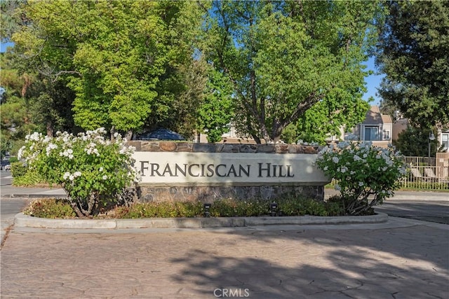 24512 Mcbean Pkwy Unit 58, Valencia, CA 91355 - photo 3