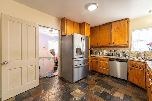 601 S Pearl Ave, Compton, CA 90221 - photo 22