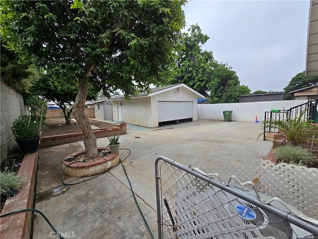 13966 Fox St, San Fernando, CA 91340 - photo 32