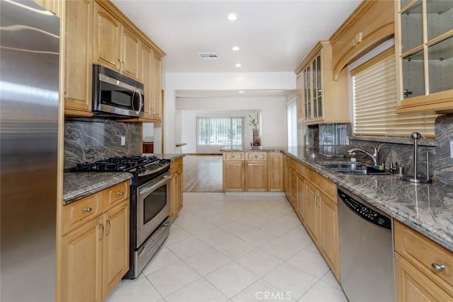 13811 Valerio St, Van Nuys, CA 91405 - photo 7