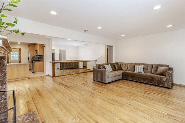 13811 Valerio St, Van Nuys, CA 91405 - photo 5