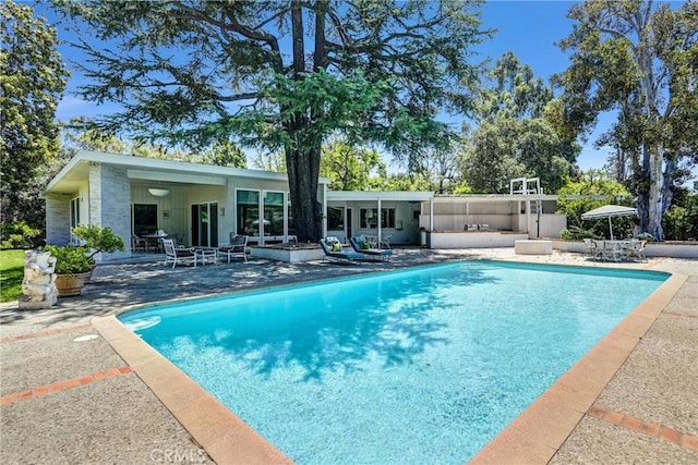 935 Hillcrest Pl, Pasadena, CA 91106 - photo 40