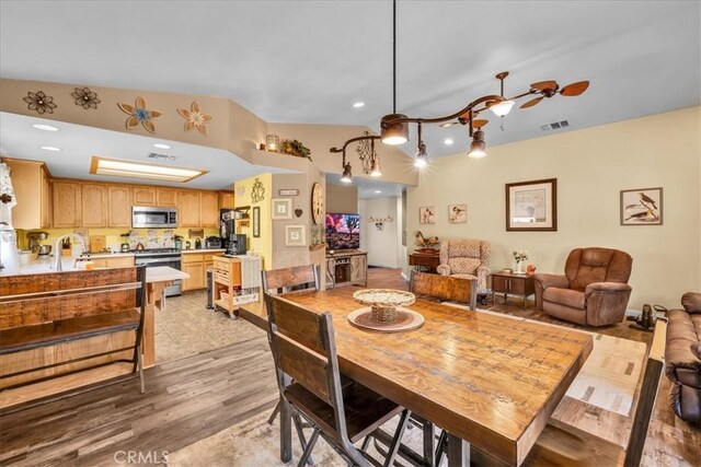 8593 Golden Meadow Dr, Yucca Valley, CA 92284 - photo 6