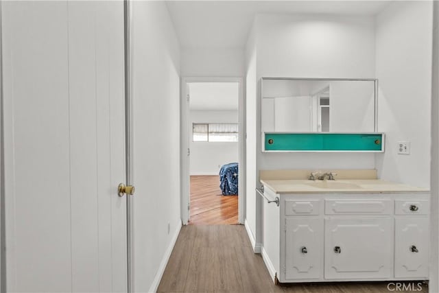 7752 Ostrom Ave, Lake Balboa, CA 91406 - photo 23