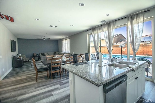 11542 Gayneswood St, Victorville, CA 92392 - photo 9