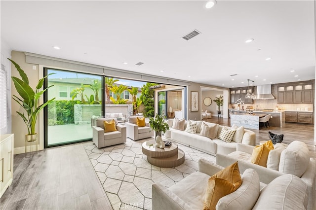 118 Interstellar, Irvine, CA 92618 - photo 15