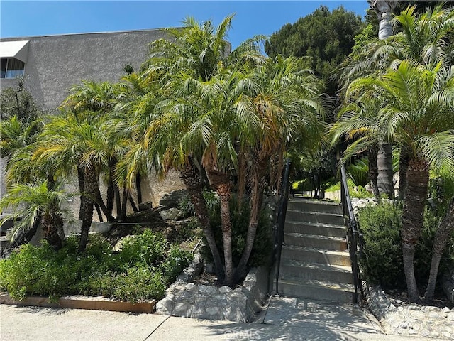 7800 Via Genova, Burbank, CA 91504 - photo 3
