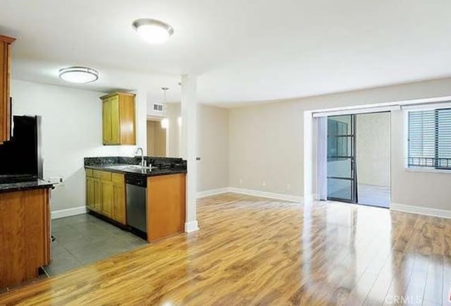 10982 Roebling Ave Unit 333, Los Angeles, CA 90024 - photo 2