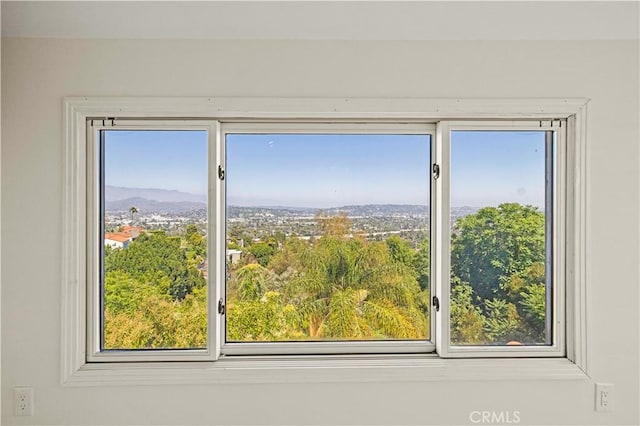 3916 Carnavon Way, Los Angeles, CA 90027 - photo 21