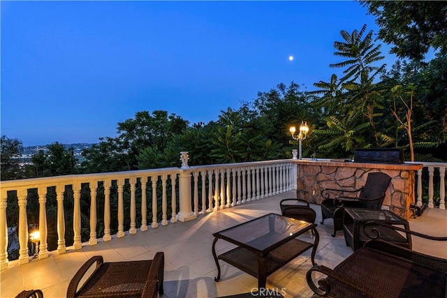 3916 Carnavon Way, Los Angeles, CA 90027 - photo 14