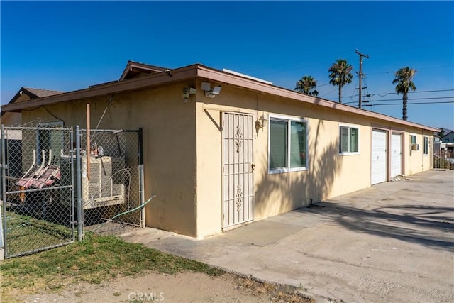 16158 Ceres Ave, Fontana, CA 92335 - photo 35