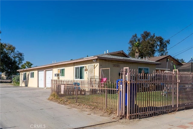 16158 Ceres Ave, Fontana, CA 92335 - photo 33