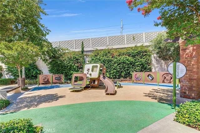 645 W Foothill Blvd Unit 11, Glendora, CA 91741 - photo 28