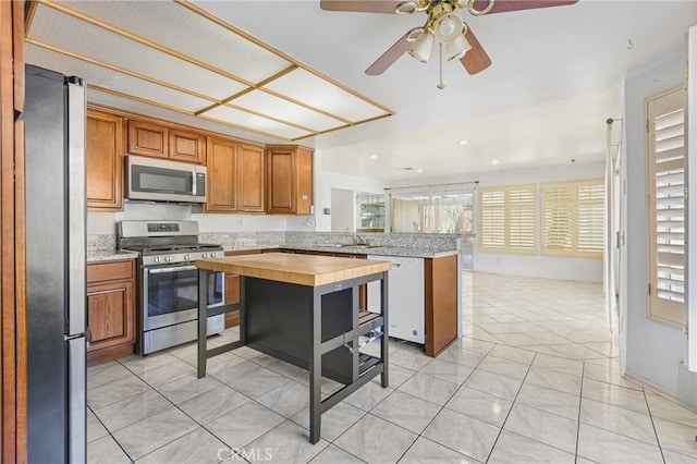 24321 Barley Rd, Moreno Valley, CA 92557 - photo 18