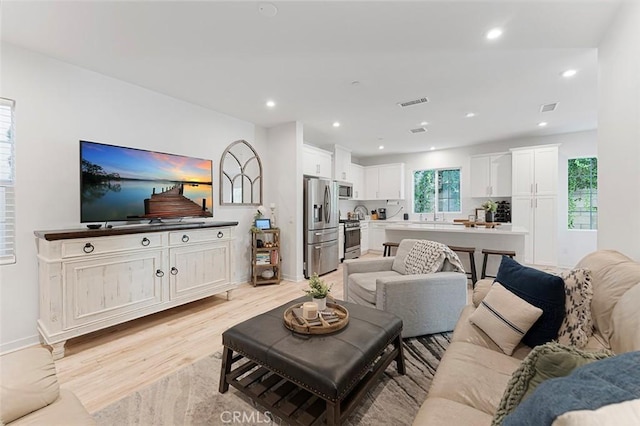 16044 Narni Ln, Fontana, CA 92336 - photo 8