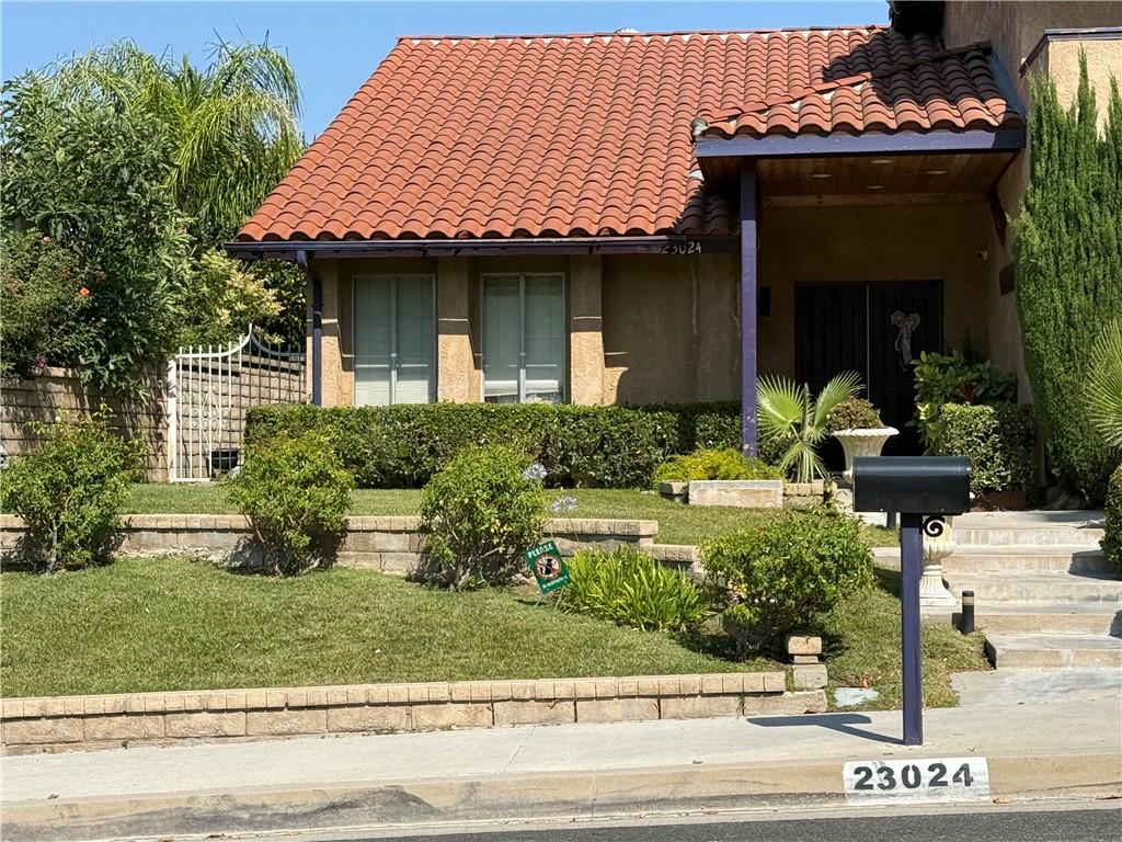 23024 Vista Delgado Dr, Valencia, CA 91354 - photo 3