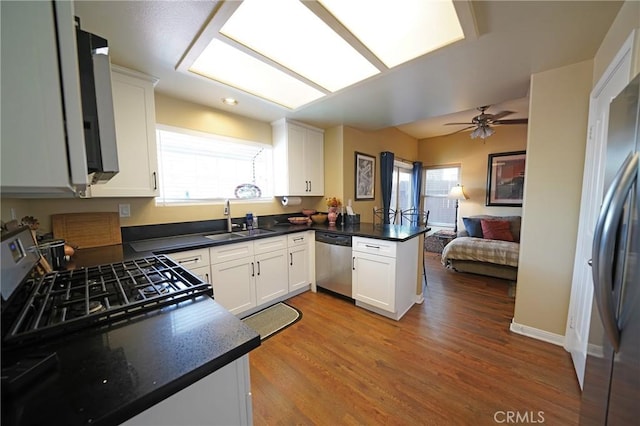 7057 Rubio Ave, Lake Balboa, CA 91406 - photo 5