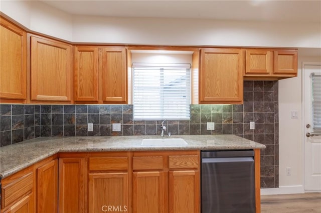 15121 Los Olivos St, San Fernando, CA 91345 - photo 5