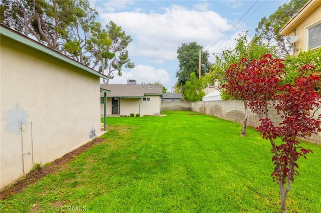 15121 Los Olivos St, San Fernando, CA 91345 - photo 23
