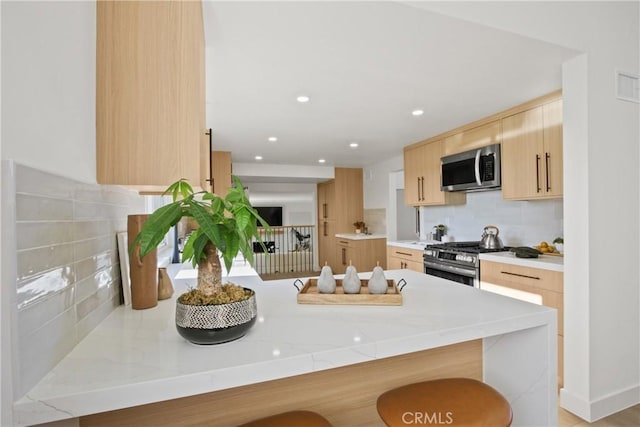 15551 Sunburst Ln, Huntington Beach, CA 92647 - photo 8