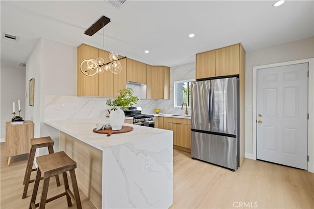 11163 Welby Way N, Hollywood, CA 91606 - photo 6