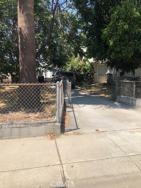 754 W Belmont St, Ontario, CA 91762 - photo 4