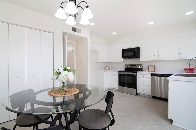 24207 La Glorita Cir, Newhall, CA 91321 - photo 9