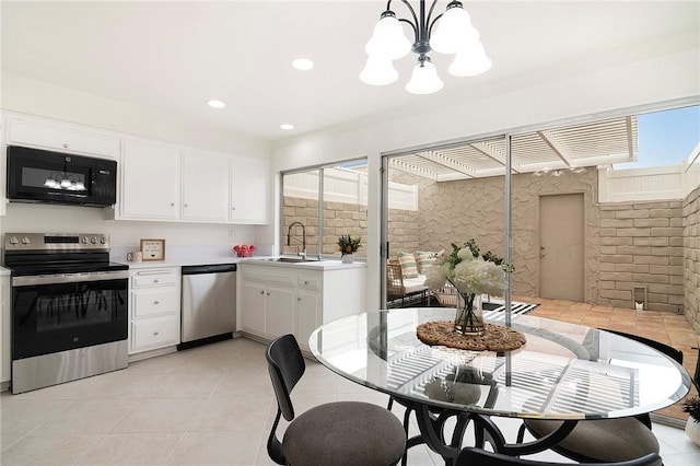 24207 La Glorita Cir, Newhall, CA 91321 - photo 8