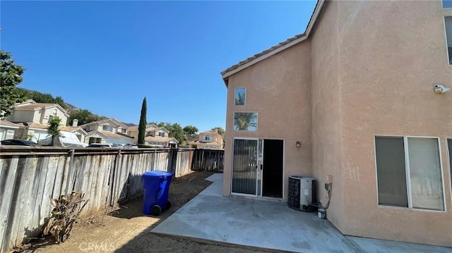 15594 Castellion Rd, Fontana, CA 92337 - photo 3